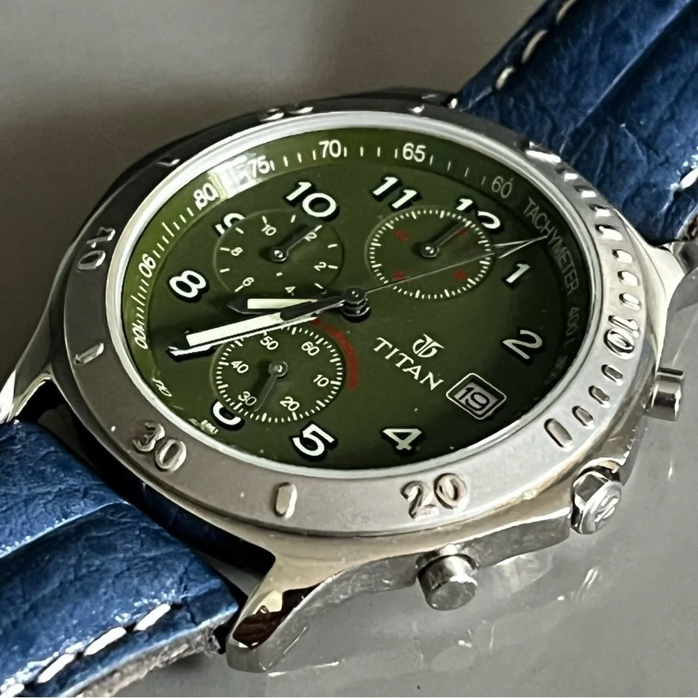 Titan Vintage Men's Water Resistant Watch